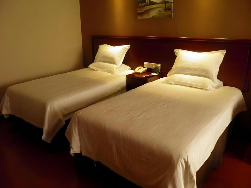 Greentree Inn Xi'An Bell And Drum Tower Food Street Ancient City Wall Ximen Express Hotel Exterior photo