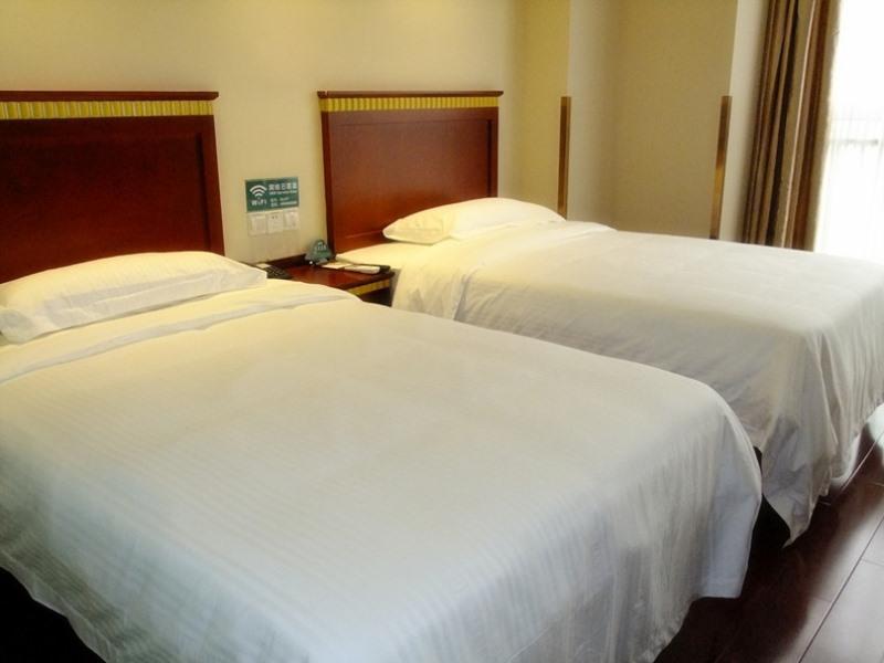Greentree Inn Xi'An Bell And Drum Tower Food Street Ancient City Wall Ximen Express Hotel Exterior photo