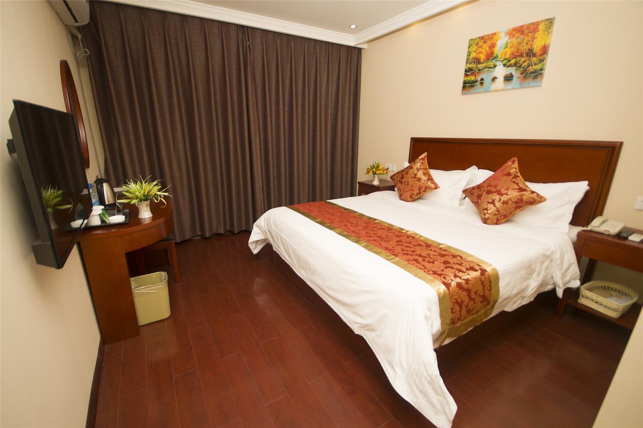 Greentree Inn Xi'An Bell And Drum Tower Food Street Ancient City Wall Ximen Express Hotel Exterior photo